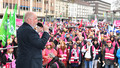 Ulrich Silberbach bei einer Demo zur Einkommensrunde