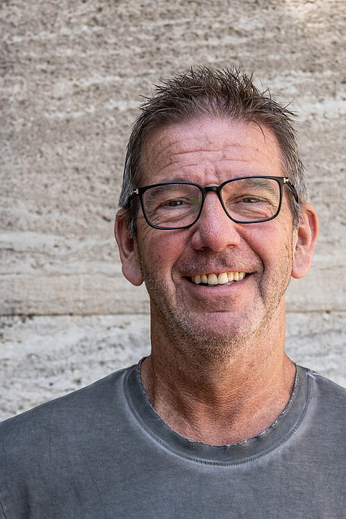 Michael Schneider