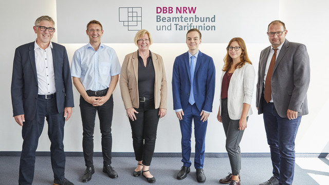 Gruppenbild der Veranstalter des DBB NRW und des Projektteams der HSPV