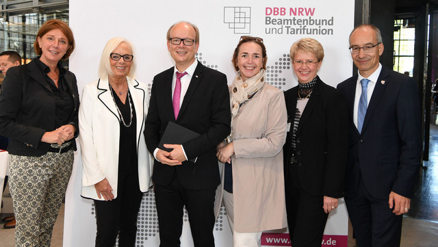 Yvonne Gebauer, Jutta Endrusch, André Kuper, Angela Freimuth, Andrea Sauer-Schnieber und Roland Staude (v. l.)